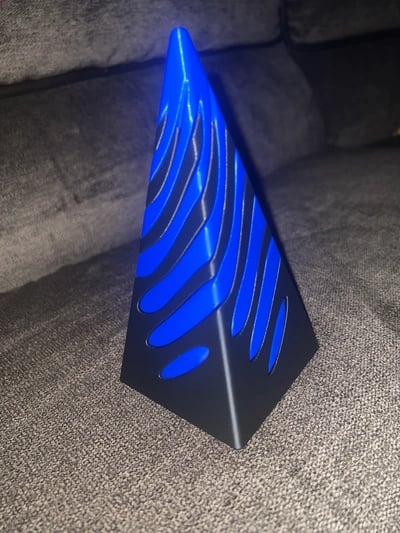 🔥Last Dat 49% OFF - Impossible Pyramid Passthrough Sculpture